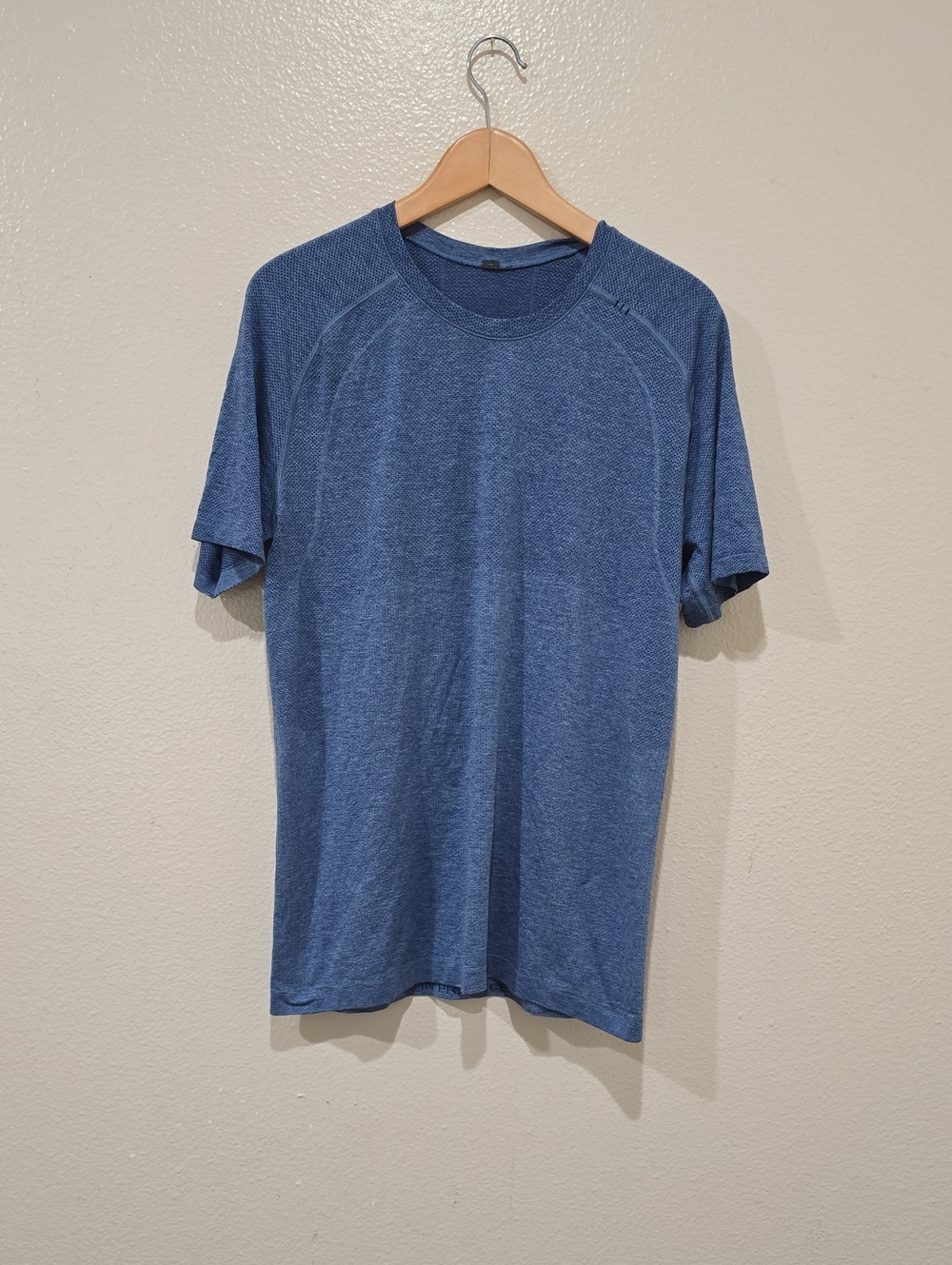 lululemon athletica Men's Heather Navy Short-Sleeve Crew Tee